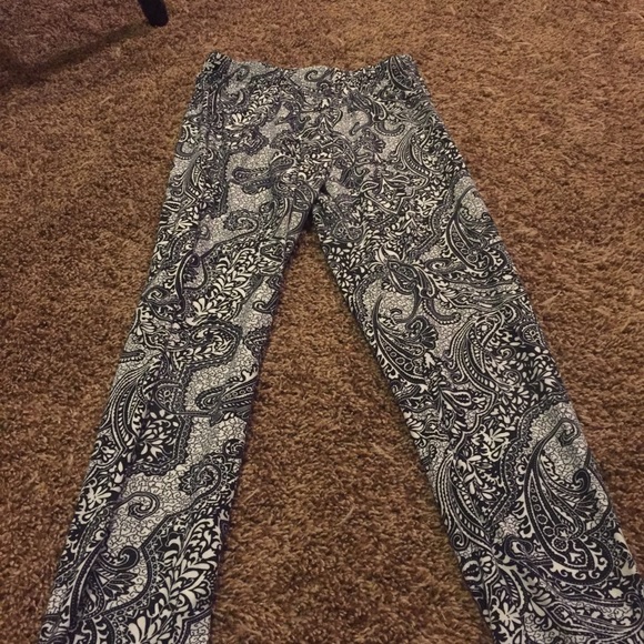 Francesca's paisley print leggings