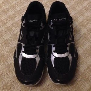 Nfinity boom cheer/volleyball shoes
