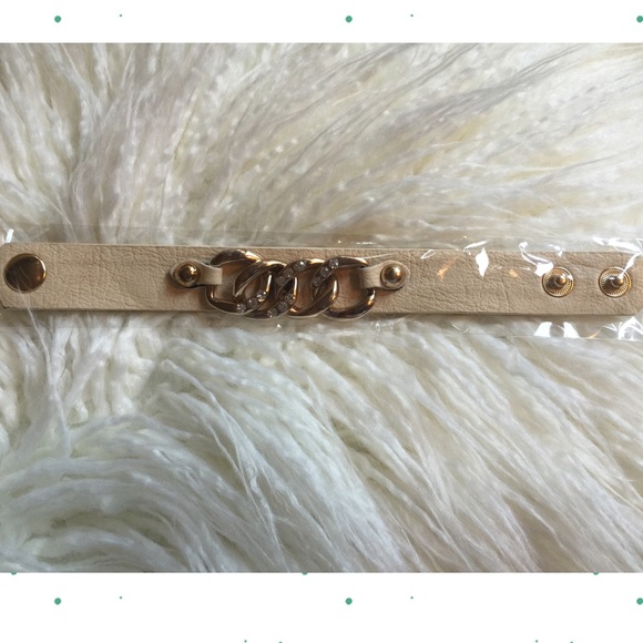 Gold Chain Faux Leather Bracelet - Picture 3 of 4