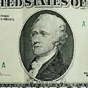 Meet your Posher, Holli