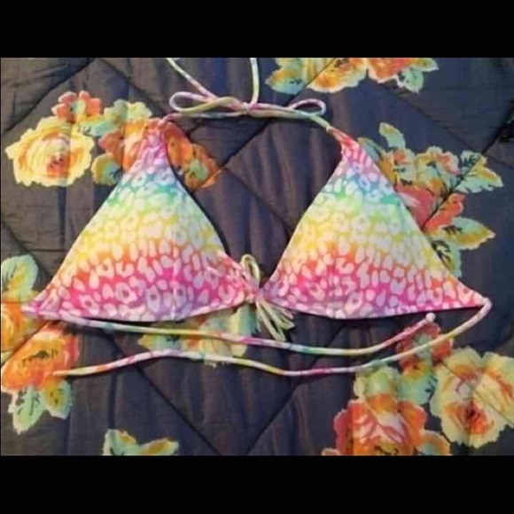 Victoria's Secret bikini top - Picture 1 of 3