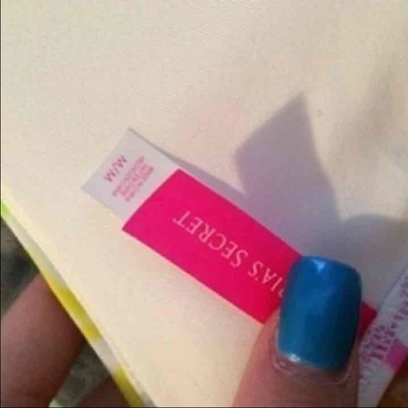 Victoria's Secret bikini top - Picture 3 of 3