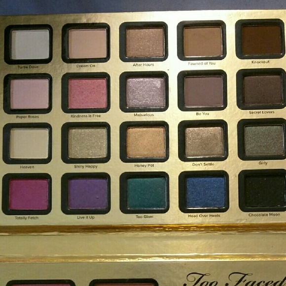 Too Faced Everything Nice Palette - Picture 2 of 4