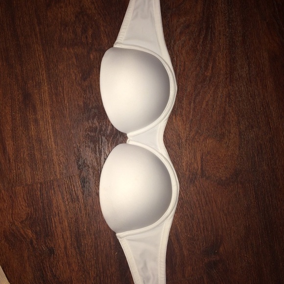 Wear everywhere strapless push up :)