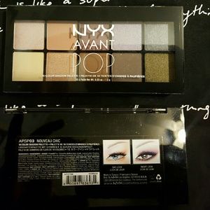 Eye shadow palette