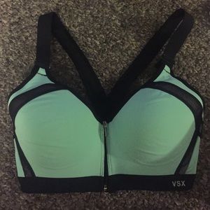 Victoria's Secret Reflective Sports Bra!