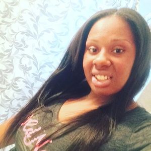 Meet your Posher, Nadia