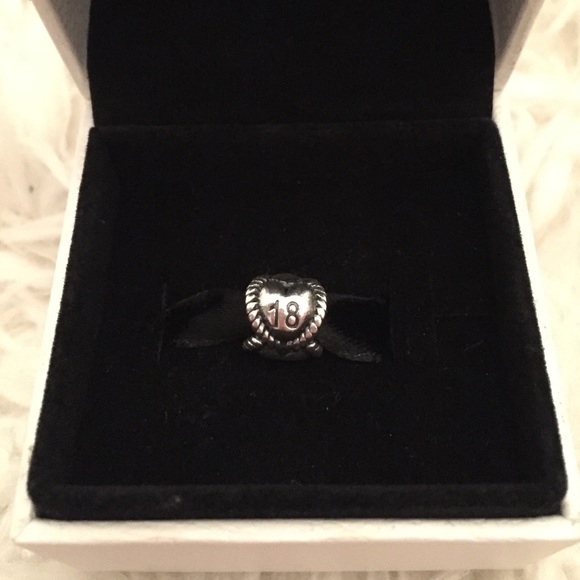 Pandora Birthday Milestone, 18 Charm