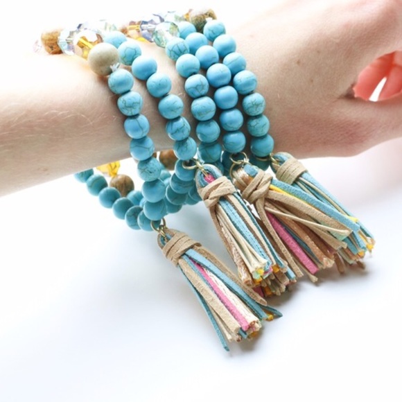 Boho Turquoise Bead Bracelet - Picture 4 of 4