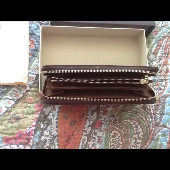 Louis Vuttion wallet - Picture 4 of 4