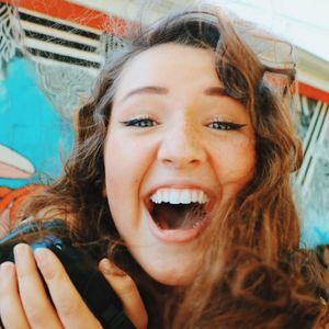 Meet your Posher, Caroline