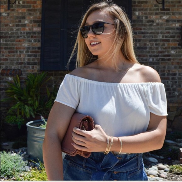 White off the shoulder blouse - Picture 4 of 4