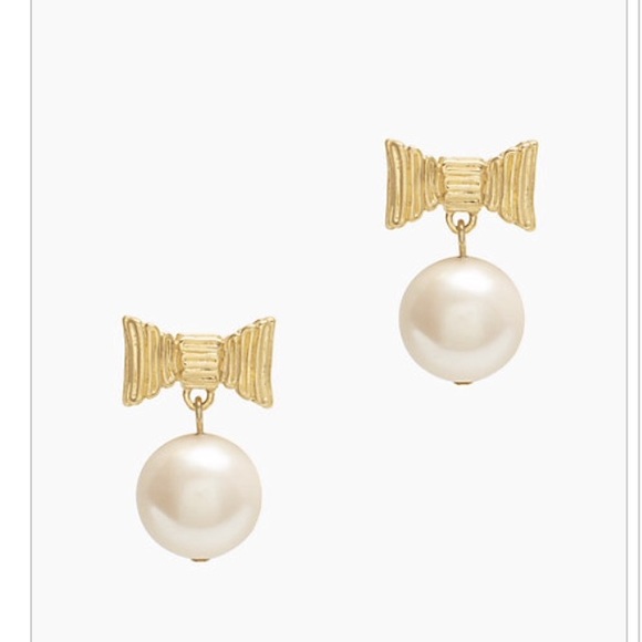 KATE SPADE "All Wrapped Up" Pearl & Bow Earrings - Picture 2 of 4