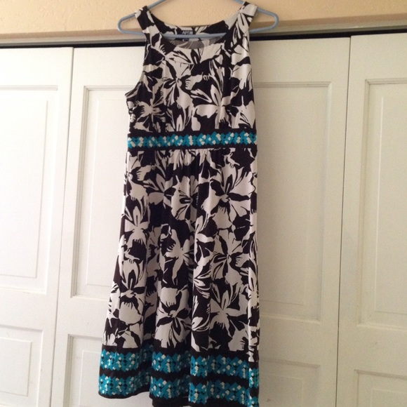 🎉SALE🎉🌞Great Summer Dress, APT.9🌞