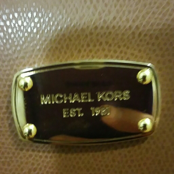 NWT Michael Kors Brown Leather Tote!!!! - Picture 2 of 4