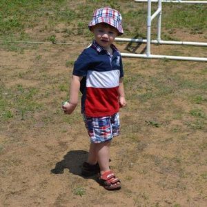 Meet your Posher, Crystal