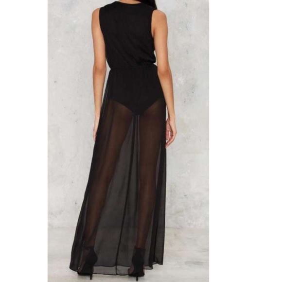 📍SOLD OUT📍Nasty Gal Vacation Beach Dress - Picture 2 of 3