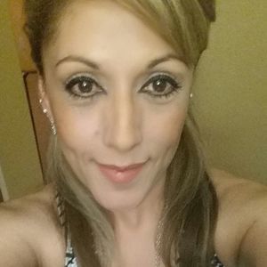 Meet your Posher, Yolanda