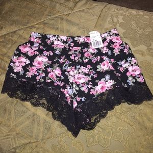 Flowery shorts