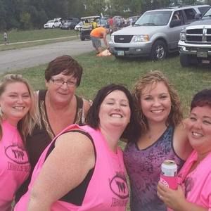 Meet your Posher, Leigh