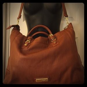 Brown hobo bag with gold handles💋
