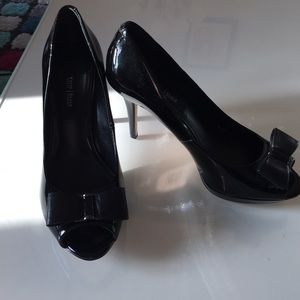 NWOT black heels WHBM