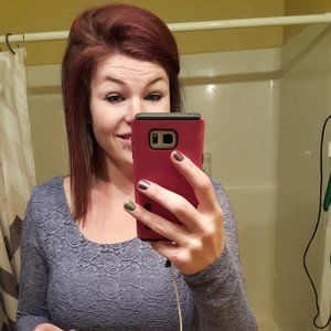 Meet your Posher, Christine