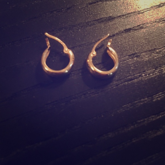 Tiny Gold hoops!