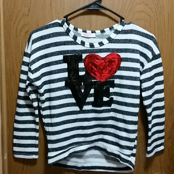 Black and white love thin long sleeve shirt