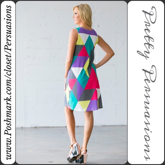 SOLD 🌻NWT Retro Print Sleeveless Shift Tank Dress - Picture 4 of 5