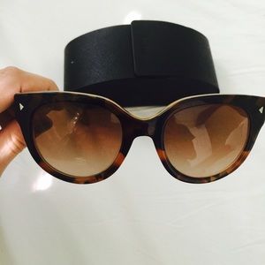 PRADA PR24QS sunglasses