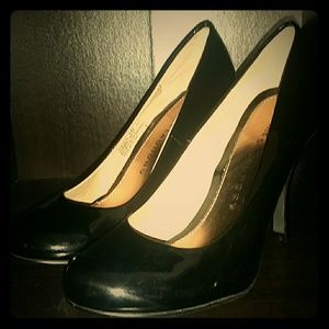 Chinese laundry black pumps, size 6