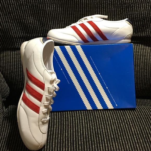 Adidas Originals Sneakers w/Red & Navy accent