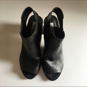 Black Steve Madden Heels