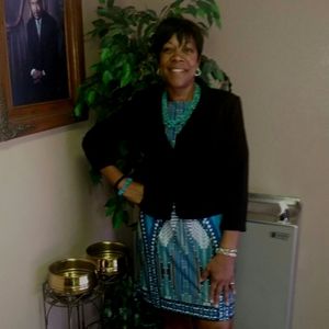 Meet your Posher, Linda