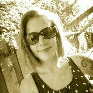 Meet your Posher, Melanie