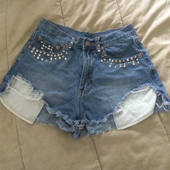 Light denim high waisted cut off shorts