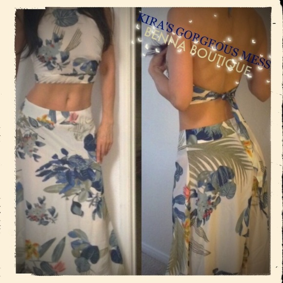 BNWT 🌺HOST PICK🌺Halter w/ High Waist Long Skirt - Picture 2 of 4