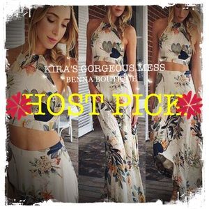 BNWT 🌺HOST PICK🌺Halter w/ High Waist Long Skirt
