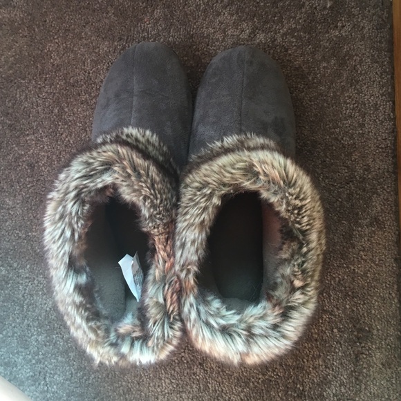 Isotoner moccasin slippers