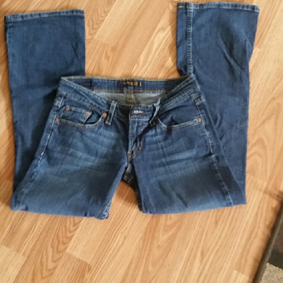 Levis jeans 3 short superlow last day
