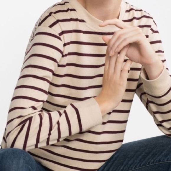 Zara Tops - Zara striped crew neck top