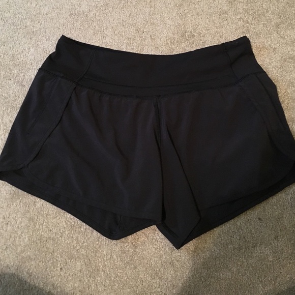 Lulu lemon speed shorts