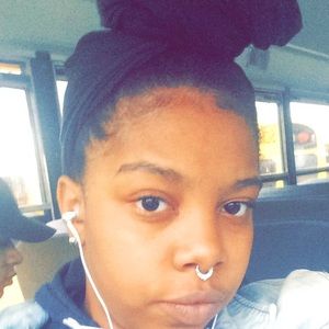 Meet your Posher, Amaya