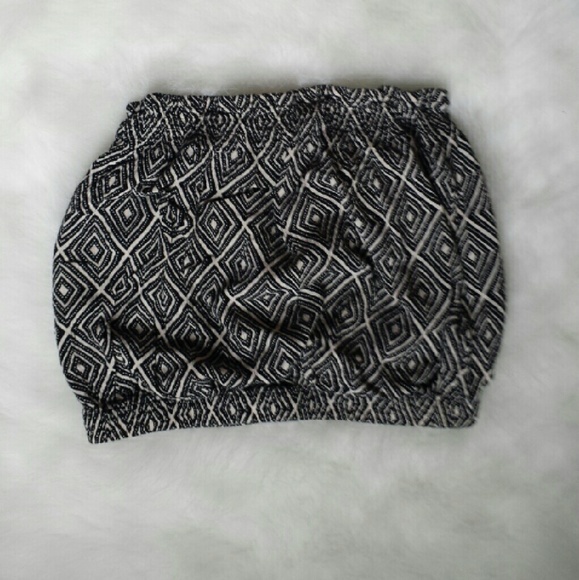 Forever 21 Aztec print crop top