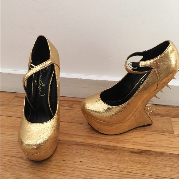 Gold spiked gravity heel Mary-Jane