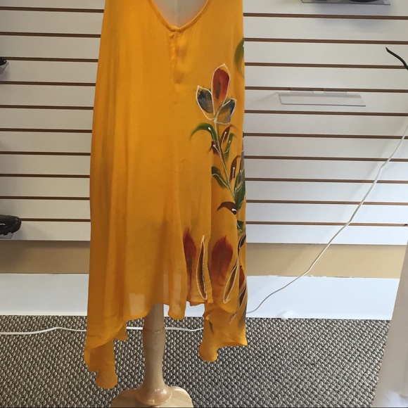 Beautiful  Sundress - Picture 2 of 4
