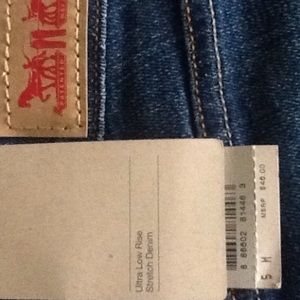 Levi's 524