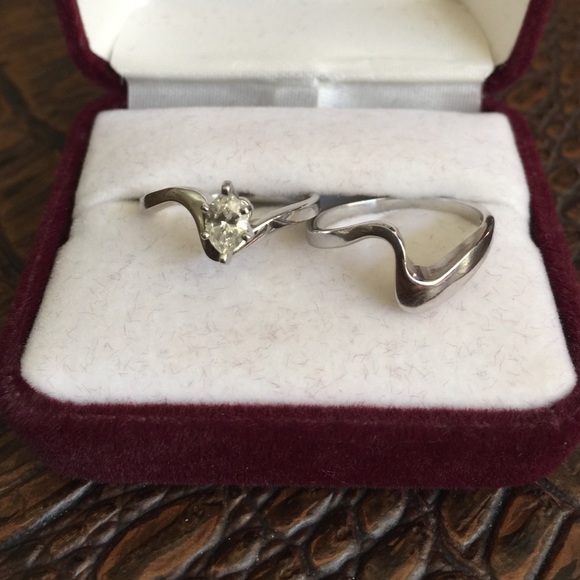 Helzberg Diamond Marquis White Gold Wedding Ring - Picture 2 of 4