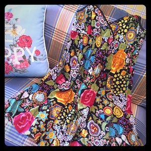 Beautiful colorful sundress👗💋🌻